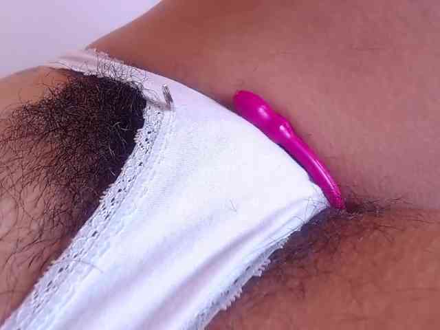 GOODGIRLYUMMM webcam