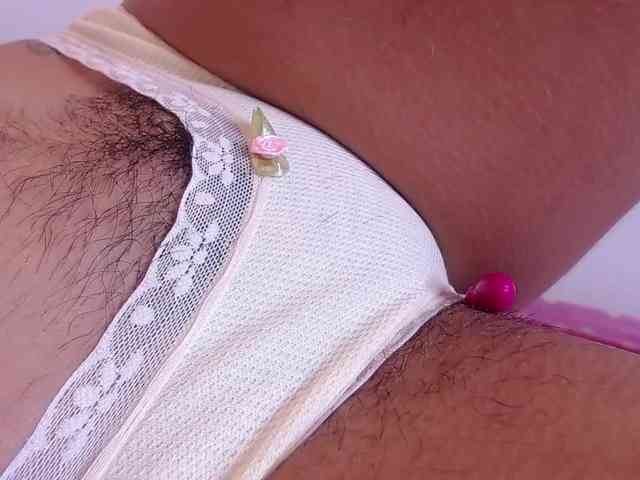 GOODGIRLYUMMM webcam
