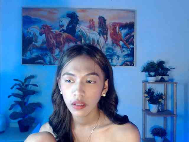yourlovelynaja Live Webcam on BongaCams