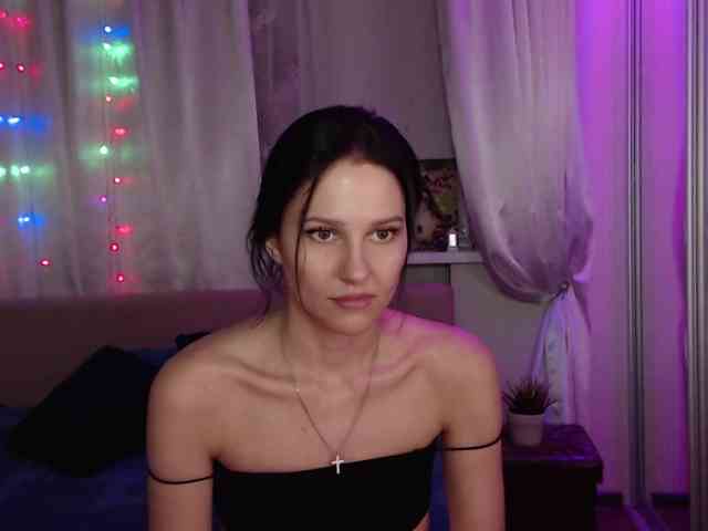 Zlata777 webcam
