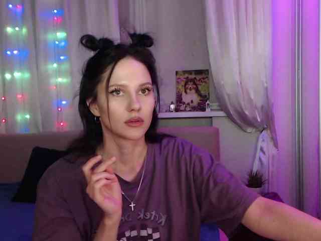 Zlata777 webcam