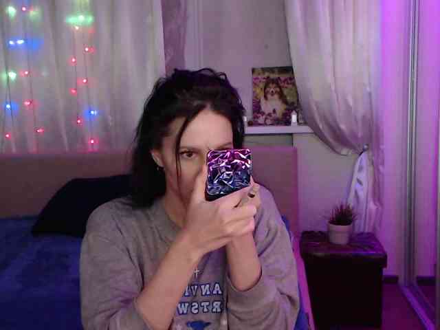 Zlata777 webcam