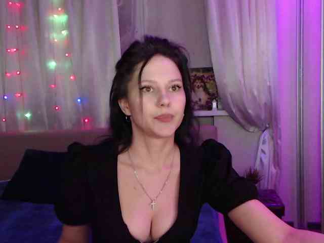 Zlata777 webcam