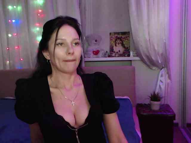 Zlata777 webcam