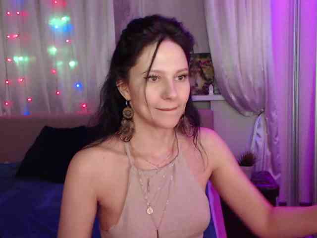 Zlata777 webcam