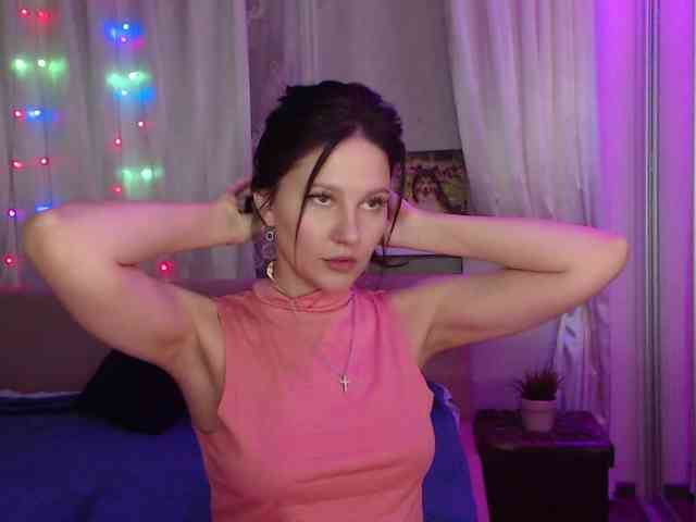 Zlata777 webcam