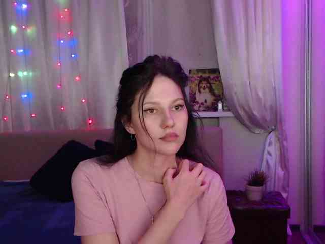 Zlata777 webcam