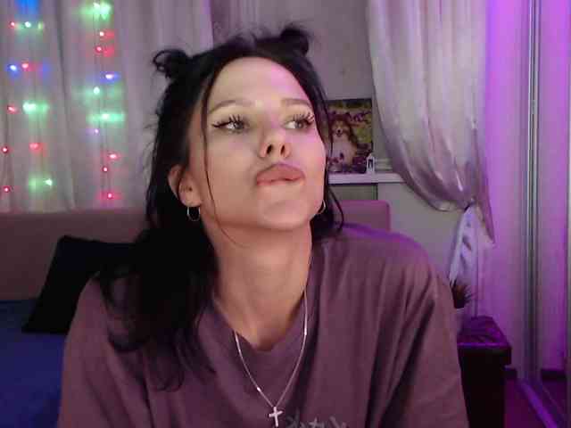 Zlata777 webcam