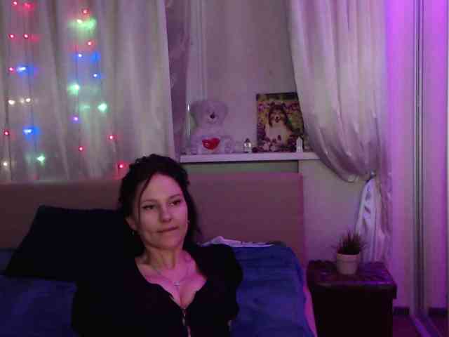 Zlata777 webcam