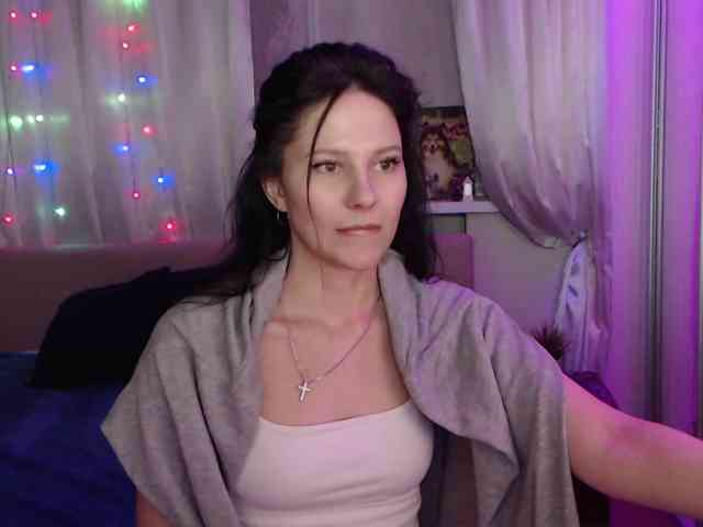 Zlata777 webcam