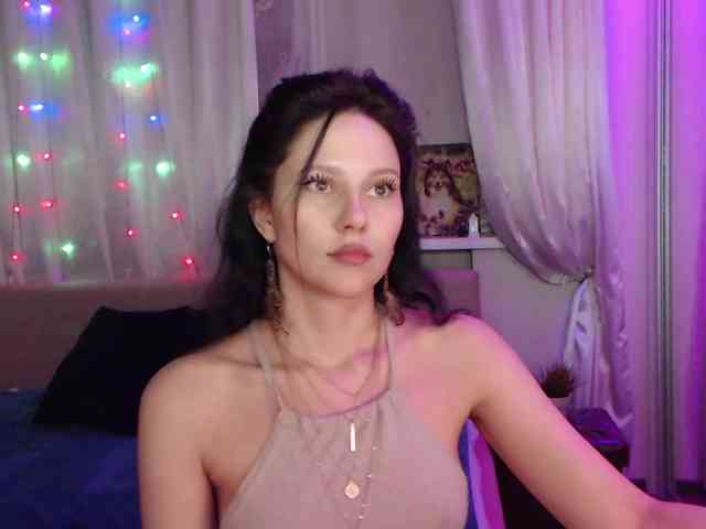 Zlata777 webcam