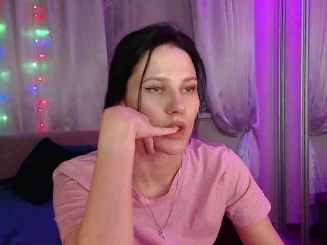 Zlata777 webcam