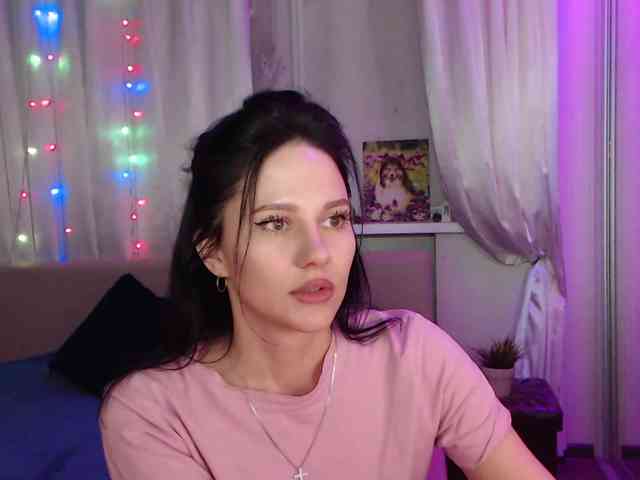 Zlata777 webcam