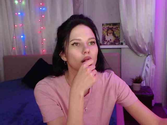 Zlata777 webcam