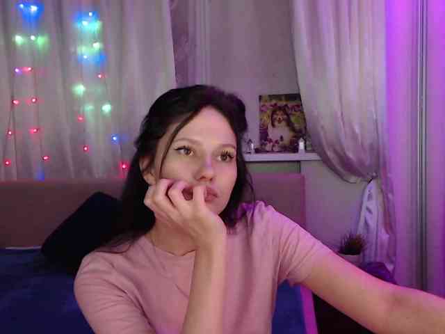 Zlata777 webcam