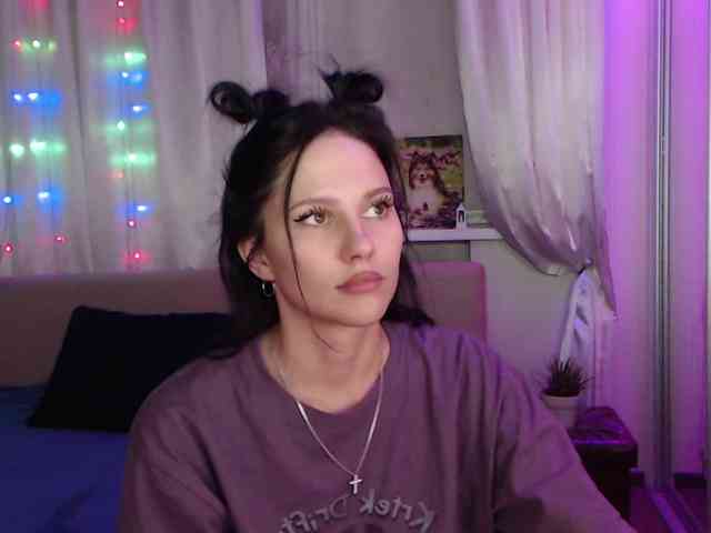 Zlata777 webcam