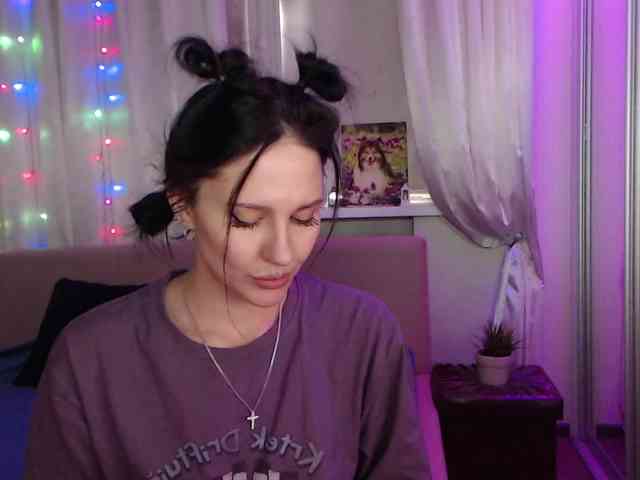Zlata777 webcam