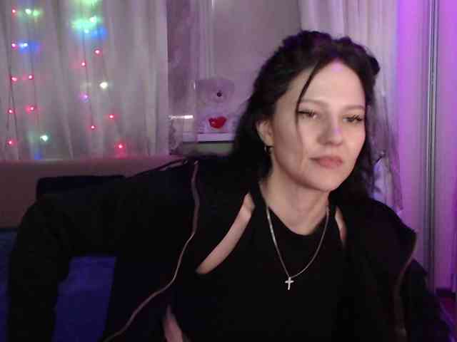 Zlata777 webcam