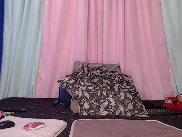 KarinaMolina's BongaCams show and profile