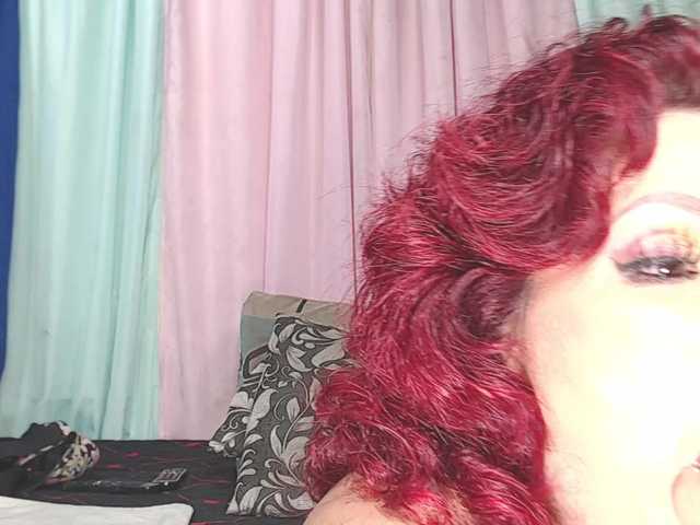 KarinaMolina's BongaCams show and profile