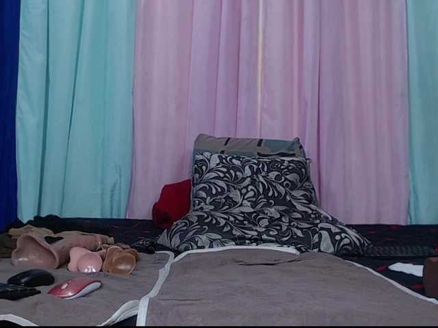 KarinaMolina's BongaCams show and profile