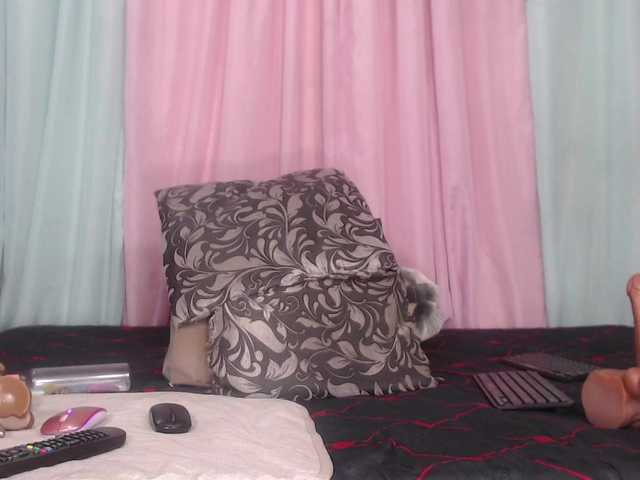 KarinaMolina's BongaCams show and profile