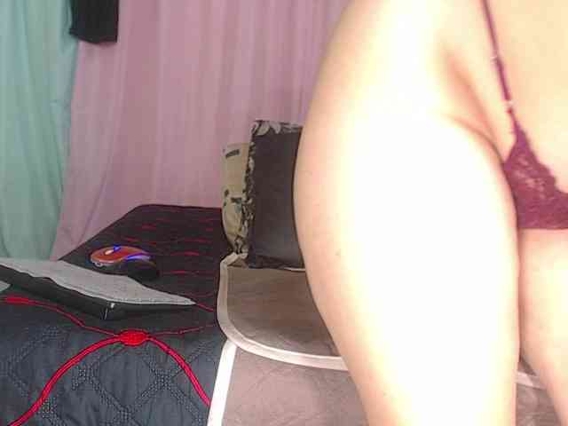 KarinaMolina webcam