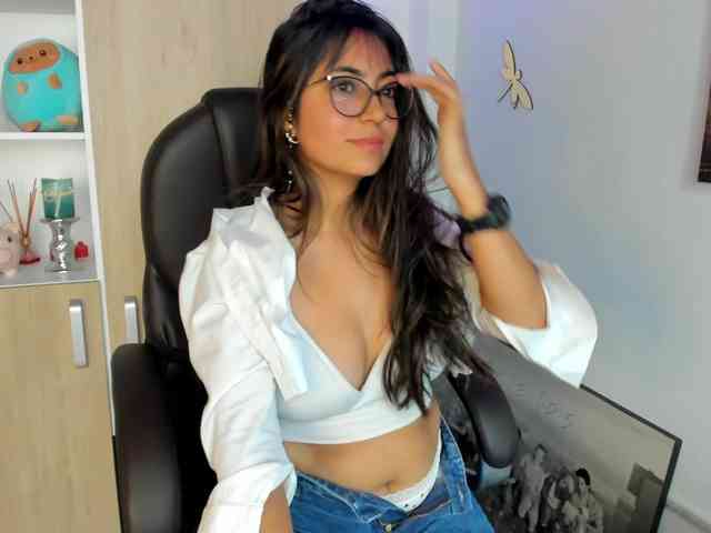 nude live cam Isabella221