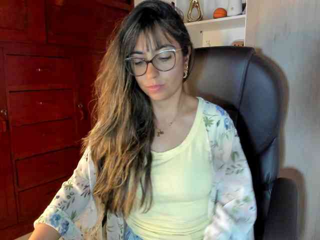 Isabella221 webcam