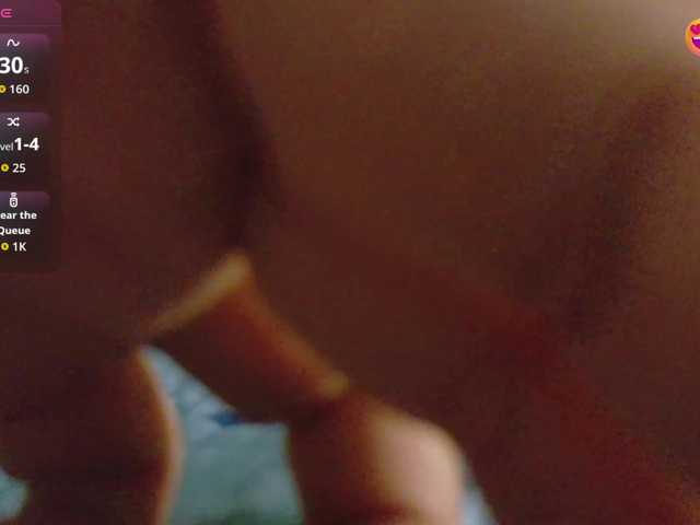 kinkyhousewifee's BongaCams show and profile