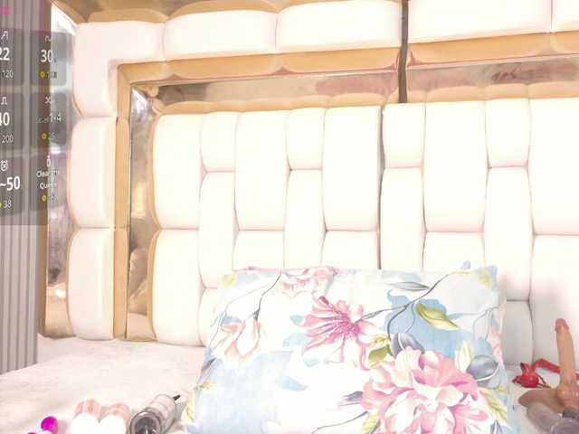 kinkyhousewifee from BongaCams is Freechat