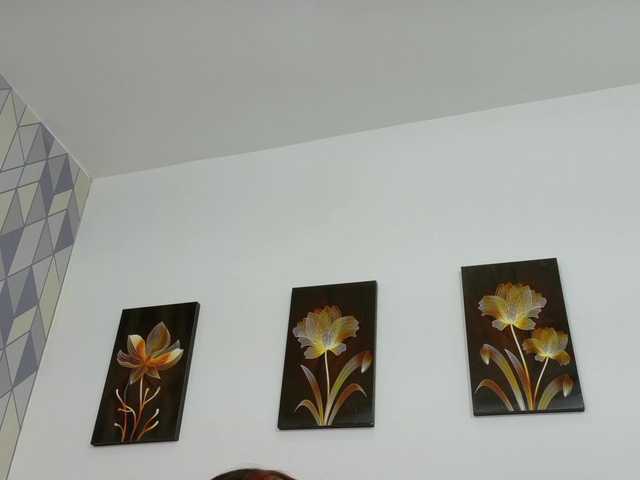 kinkyhousewifee's BongaCams show and profile