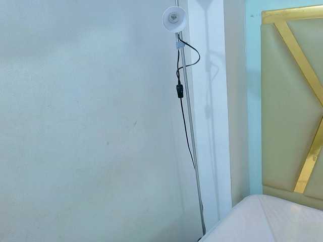kinkyhousewifee from BongaCams