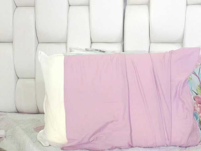 kinkyhousewifee from BongaCams