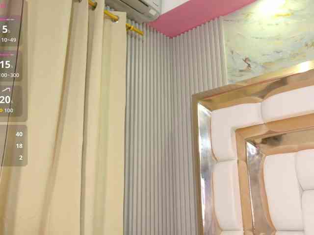 kinkyhousewifee webcam