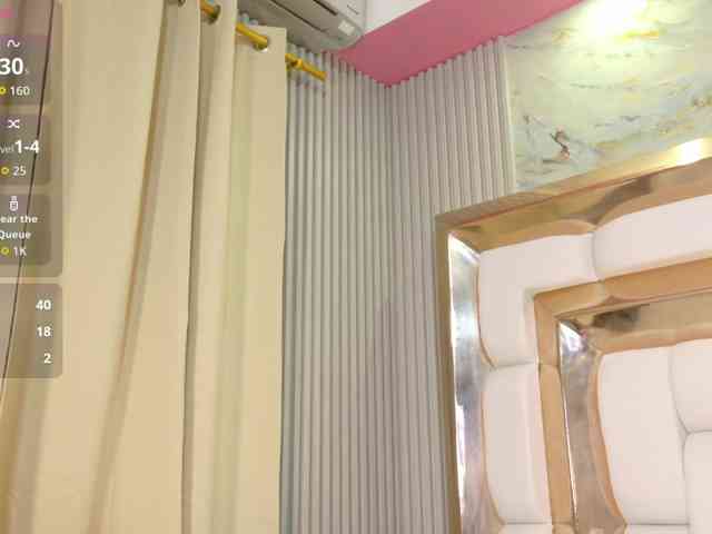 kinkyhousewifee webcam