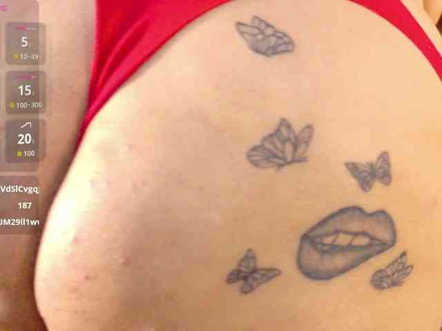 kinkyhousewifee webcam