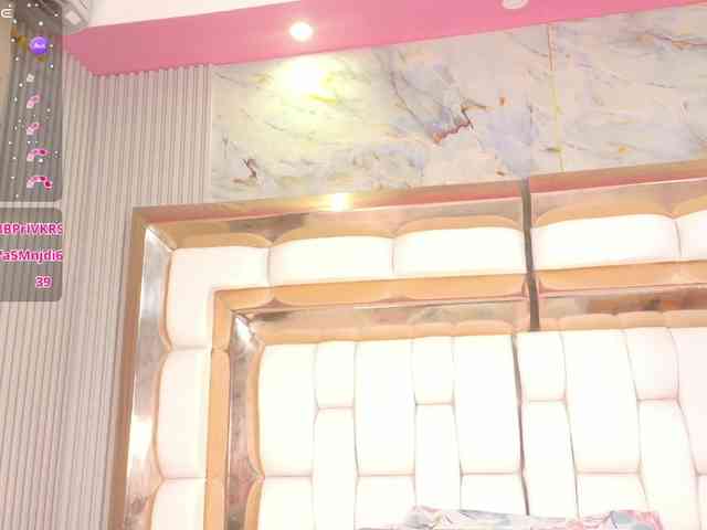 kinkyhousewifee webcam