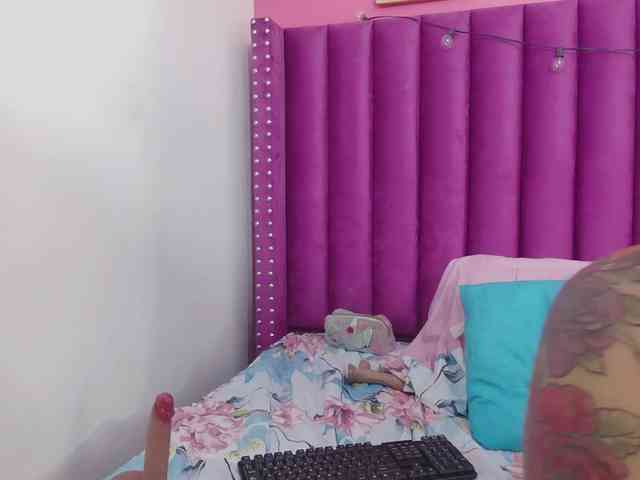 kinkyhousewifee kinkyhousewifee