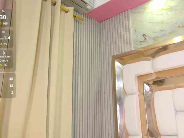 kinkyhousewifee webcam