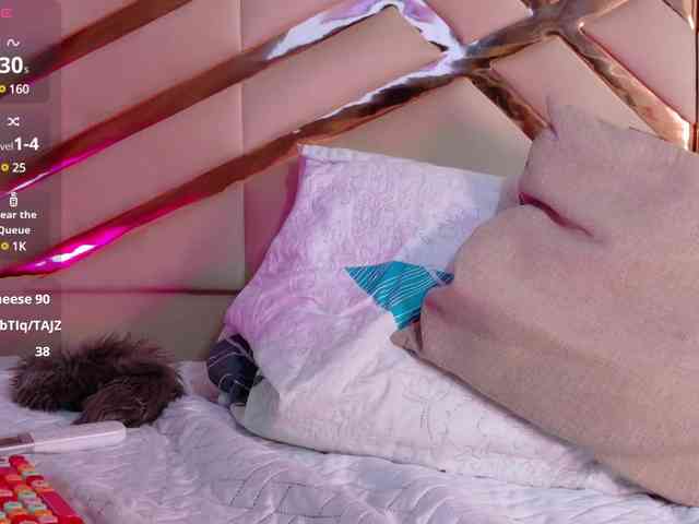 kinkyhousewifee webcam