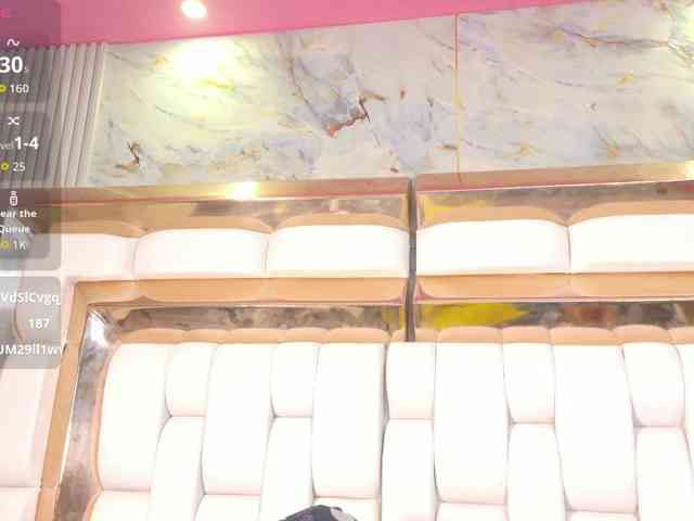 kinkyhousewifee webcam