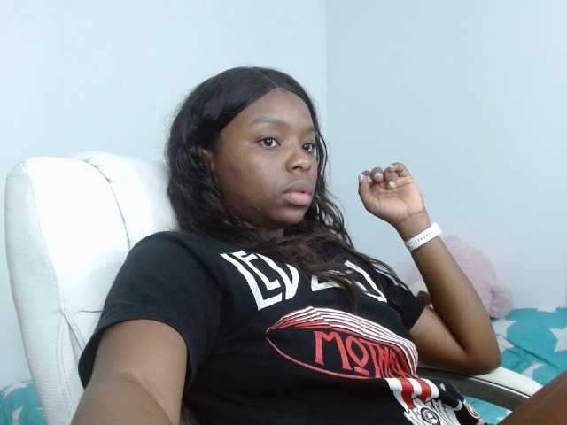 piliusme's BongaCams show and profile