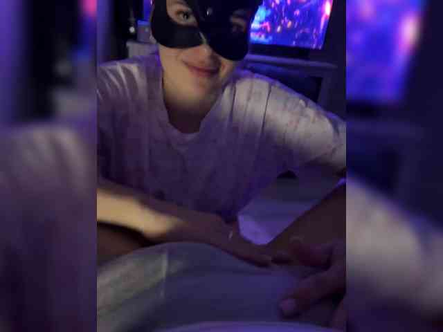 RoomLove webcam