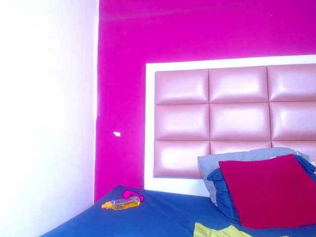 ebony-suggarmommy's BongaCams show and profile