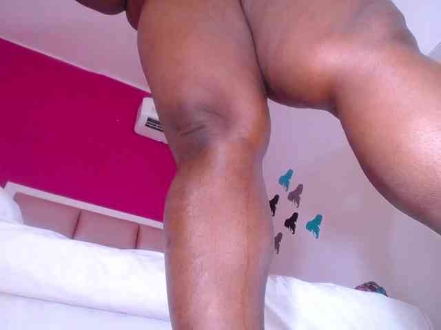 ebony-suggarmommy webcam