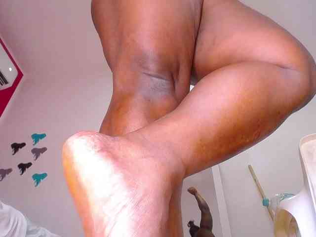 ebony-suggarmommy webcam