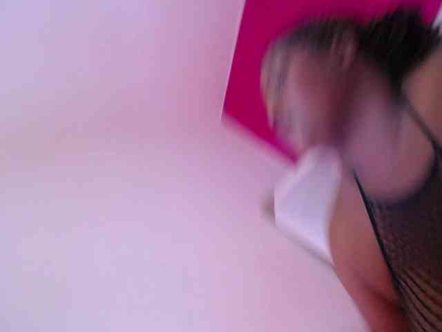 ebony-suggarmommy webcam