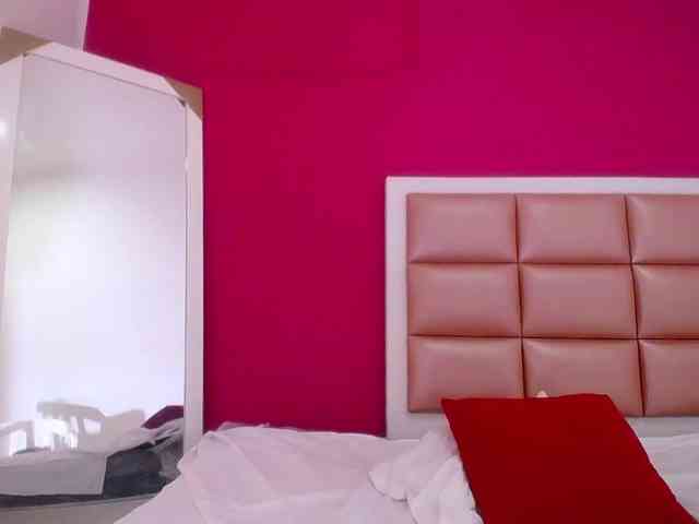 ebony-suggarmommy webcam