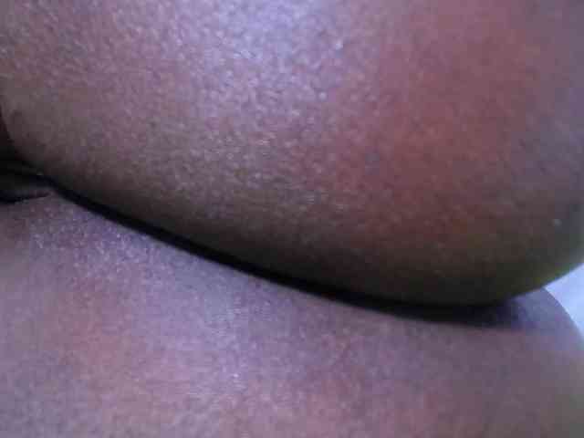 ebony-suggarmommy webcam